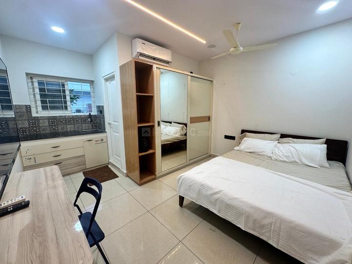 CK Greek Domus Bedroom 1