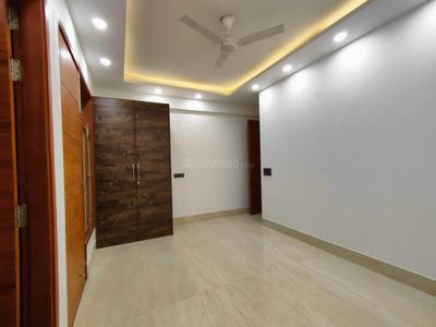 Bedroom Image of 1400 Sq.ft 3 BHK Builder Floor for rent in Kavita Apartment, Chhattarpur New Delhi for Rs. 25000