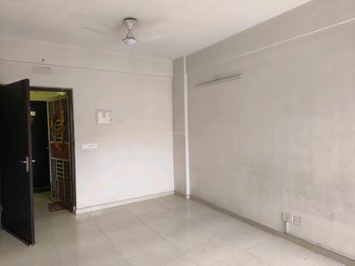Living Room Image of 700 Sq.ft 2 BHK Apartment / Flat for sale in Signature Global The Millennia, Sector 37D Gurgaon for Rs. 7000000