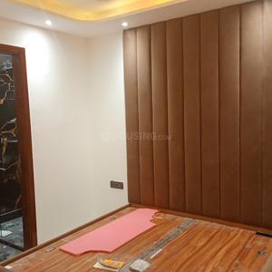 Bedroom Image of 950 Sq.ft 3 BHK Builder Floor for sale in Pitampura New Delhi for Rs. 18500000
