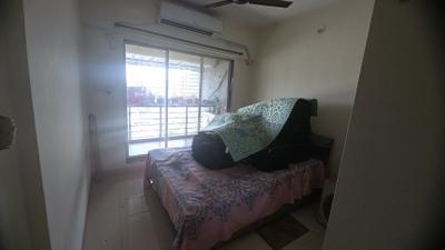 2 BHK Semi Furnished Flat