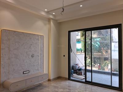 Bedroom Image of 1800 Sq.ft 3 BHK Builder Floor for sale in Paschim Vihar New Delhi for Rs. 38000000