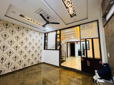 Bedroom Image of 1800 Sq.ft 3 BHK Independent House for rent in Nipania Indore for Rs. 30000