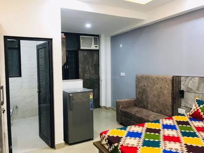 Bedroom Image of 331 Sq.ft 1 RK Independent House for rent in DLF Independent Floors, DLF Phase 3 Gurgaon for Rs. 14000