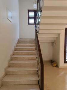 Staircase Image of 4125 Sq.ft 4 BHK Independent House for sale in Sanjaynagar Bengaluru for Rs. 110000000