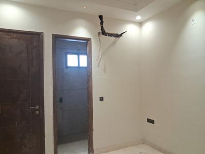 Bedroom Image of 900 Sq.ft 3 BHK Builder Floor for sale in Paschim Vihar New Delhi for Rs. 21000000