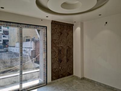 Bedroom Image of 900 Sq.ft 3 BHK Builder Floor for sale in Uttam Nagar New Delhi for Rs. 8500000