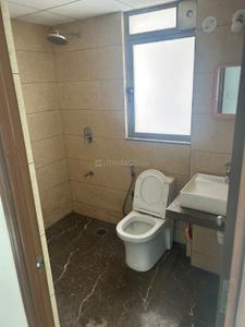 Bathroom Image of 944 Sq.ft 3 BHK Apartment / Flat for rent in Kalpataru Immensa, Thane West Thane for Rs. 58000