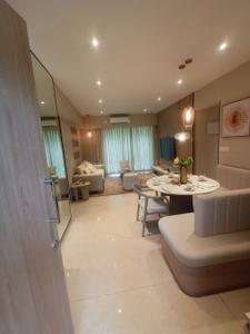 Hall Image of 1158 Sq.ft 3 BHK Apartment / Flat for sale in Kalwa Thane for Rs. 25000000