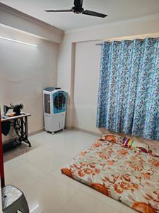 Bedroom Image of 1050 Sq.ft 2 BHK Apartment / Flat for rent in Vardhman Sampada, Girdharipura Jaipur for Rs. 13500