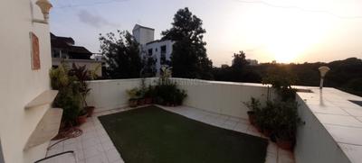 Balcony Image of 2000 Sq.ft 3 BHK Penthouse for sale in Madhusudan A, Kalyani Nagar Pune for Rs. 40000000