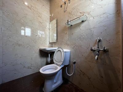Bathroom Image of 500 Sq.ft 1 RK Independent House for rent in Indira Nagar Bengaluru for Rs. 30000