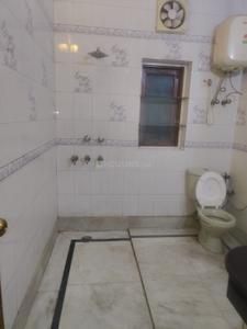 Bathroom Image of 2000 Sq.ft 3 BHK Apartment / Flat for sale in Munirka New Delhi for Rs. 47000000