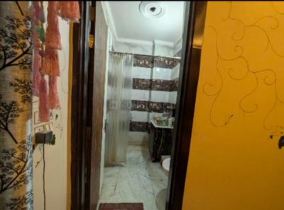Image of 855 Sq.ft 3 BHK Builder Floor for sale in Tri Nagar, New Delhi for Rs. 10000000