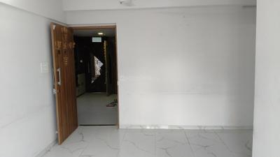 Living Room Image of 606 Sq.ft 2 BHK Apartment / Flat for rent in Kaveri Heights, Ghatkopar East Mumbai for Rs. 60000