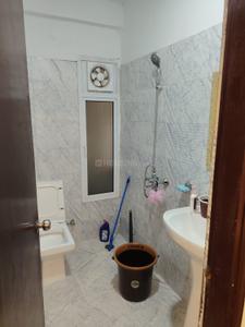 Bathroom Image of 1310 Sq.ft 3 BHK Apartment / Flat for sale in Prateek Grand City, Siddharth Vihar Ghaziabad for Rs. 12650000