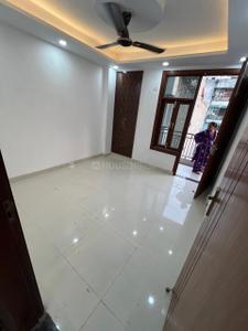 Bedroom Image of 950 Sq.ft 3 BHK Builder Floor for sale in Pul Prahlad Pur New Delhi for Rs. 8500000