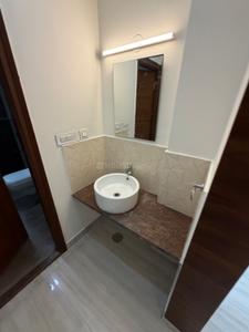 Bathroom Image of 1850 Sq.ft 3 BHK Apartment / Flat for rent in Cooke Town Bengaluru for Rs. 70000
