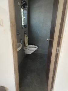 Bathroom Image of Boys sharing flat in Goregaon East, Mumbai