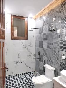 Common Bathroom Image of 2250 Sq.ft 4 BHK Builder Floor for sale in Ultra Luxury Builder Floor, Sector 85 Faridabad for Rs. 22000000