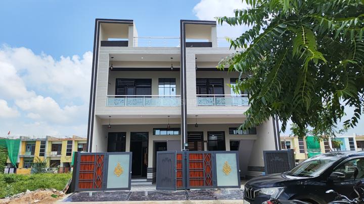 Royal City, Manchwa Main Image 1