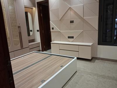 Bedroom Image of 1800 Sq.ft 3 BHK Builder Floor for sale in Vikaspuri New Delhi for Rs. 32400000