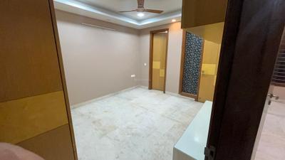 Bedroom Image of 1400 Sq.ft 3 BHK Builder Floor for sale in Surajmal Vihar New Delhi for Rs. 27000000