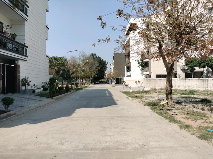 Puri Luxuria Floors Main Image 1