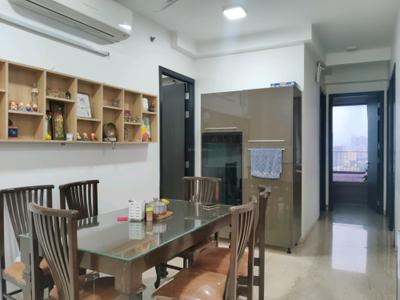 Living Room Image of 915 Sq.ft 3 BHK Apartment / Flat for sale in Oberoi Eternia Towers A to D, Mulund West Mumbai for Rs. 27400000