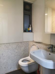 Common Bathroom Image of 1000 Sq.ft 2 BHK Apartment / Flat for rent in Arista Mahalaxmi Heights, Mumbai Central Mumbai for Rs. 120000