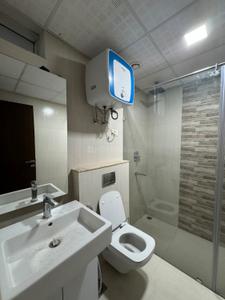 Bathroom Image of 2105 Sq.ft 3 BHK Apartment / Flat for rent in Supertech Supernova, Sector 94 Noida for Rs. 73999