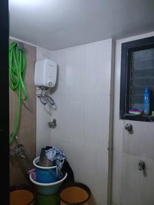Common Bathroom Image of 700 Sq.ft 1 BHK Apartment / Flat for rent in Cosmos 27 GBR, Kasarvadavali Thane for Rs. 16500