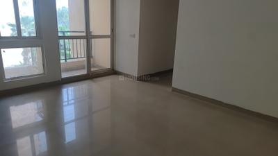 Living Room Image of 850 Sq.ft 2 BHK Apartment / Flat for rent in Jaypee Kosmos, Sector 134 Noida for Rs. 25000