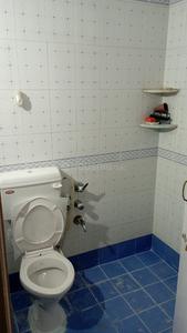 Bathroom Image of 2925 Sq.ft 4 BHK Apartment / Flat for sale in Sheladia Pratishtha Apartments, Bodakdev Ahmedabad for Rs. 24000000