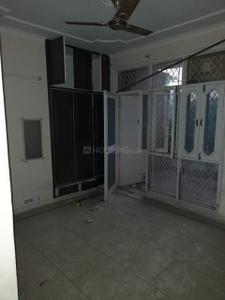 Bedroom Image of 1400 Sq.ft 2.5 BHK Apartment / Flat for rent in Varun Apartments, Sector 62 Noida for Rs. 28000