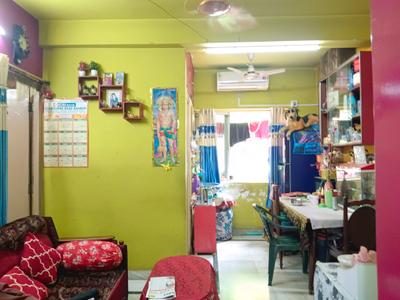 Living Room Image of 750 Sq.ft 2 BHK Apartment / Flat for sale in Tollygunge Kolkata for Rs. 4500000