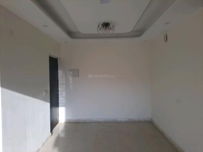 Living Room Image of 740 Sq.ft 3 BHK Apartment / Flat for sale in Signature Global Golf Green, Sector 79 Gurgaon for Rs. 7150000