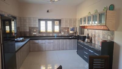Kitchen Image of 9000 Sq.ft 6 BHK Villa for rent in Vaishno Devi Circle Ahmedabad for Rs. 125000