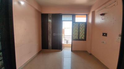 Bedroom Image of 900 Sq.ft 2 BHK Apartment / Flat for rent in Mahmoorganj Varanasi for Rs. 14000