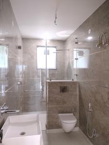 Common Bathroom Image of 2718 Sq.ft 4 BHK Builder Floor for sale in Ultra Luxury Builder Floor, Sector 85 Faridabad for Rs. 27000000