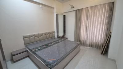 Bedroom Image of 2000 Sq.ft 3 BHK Apartment / Flat for rent in Ratnam Aurum, Vaishno Devi Circle Ahmedabad for Rs. 32000