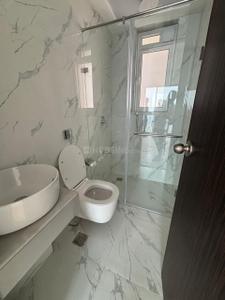 Bathroom Image of 2400 Sq.ft 4.5 BHK Apartment / Flat for sale in Aurum Q Islands R4, Ghansoli Navi Mumbai for Rs. 45000000