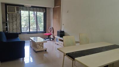 Living Room Image of 900 Sq.ft 2 BHK Apartment / Flat for rent in Vile Parle East Mumbai for Rs. 78000