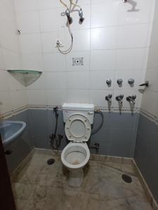 Bathroom Image of 1800 Sq.ft 3 BHK Builder Floor for sale in Vikaspuri New Delhi for Rs. 24500000