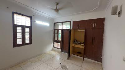 Bedroom Image of 1800 Sq.ft 3 BHK Apartment / Flat for rent in Vishwas Nagar Apartments, Sector 23 Dwarka New Delhi for Rs. 46000
