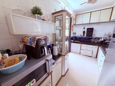 Kitchen Image of 1300 Sq.ft 3 BHK Apartment / Flat for sale in Borivali West Mumbai for Rs. 30000000