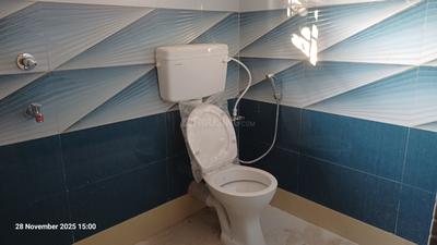 Bathroom Image of 850 Sq.ft 2 BHK Apartment / Flat for rent in Belghoria Kolkata for Rs. 12750