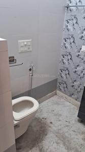 Image of 2000 Sq.ft 3 BHK Builder Floor for rent in RWA Jitar Nagar Block C, Krishna Nagar, New Delhi for Rs. 38000