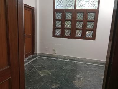 Bedroom Image of 1100 Sq.ft 3 BHK Builder Floor for rent in Janakpuri New Delhi for Rs. 29499
