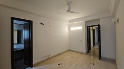 Bedroom Image of 2800 Sq.ft 4 BHK Builder Floor for sale in Safdarjung Enclave New Delhi for Rs. 67500000